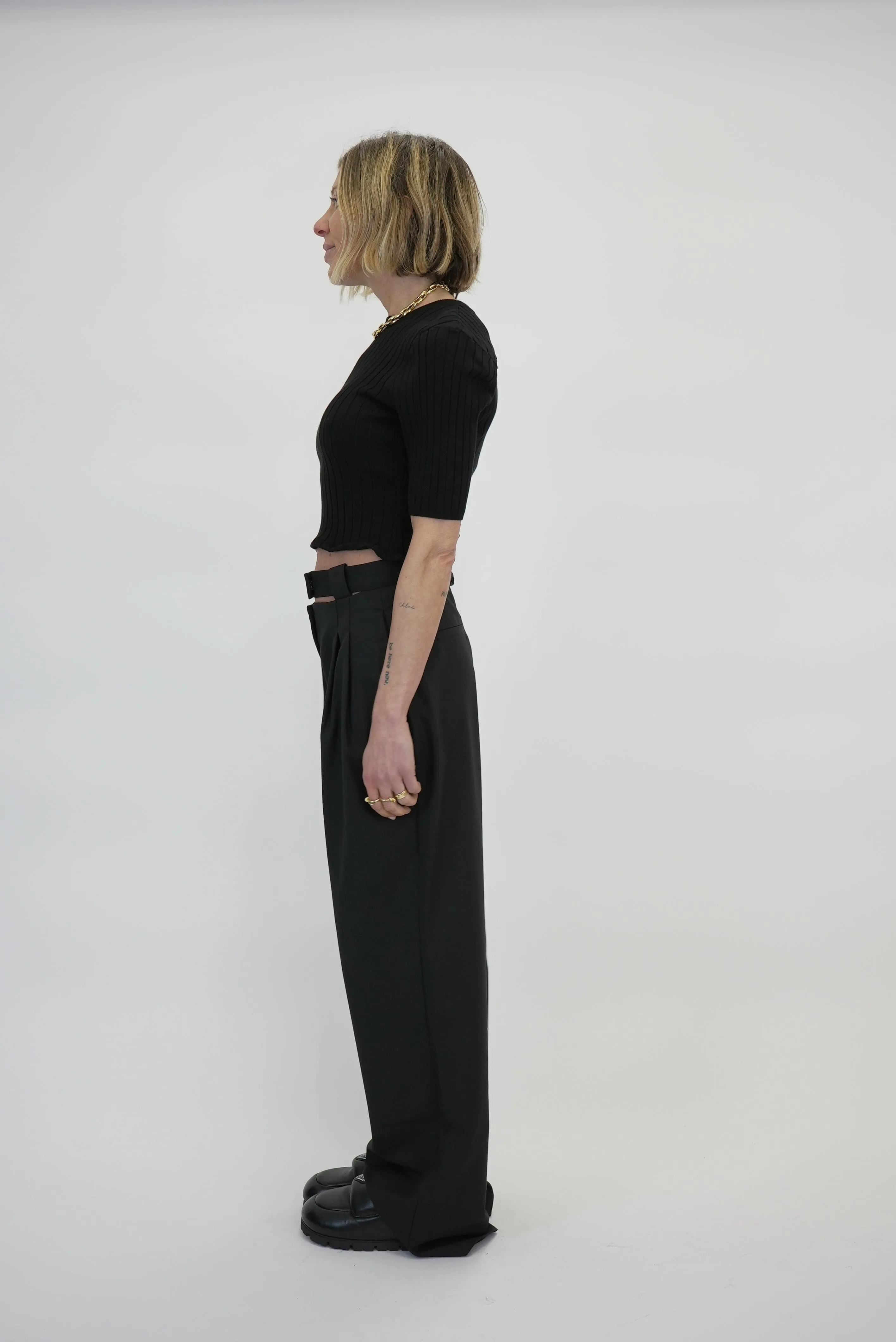 PAULA FRONT CUT PANTS